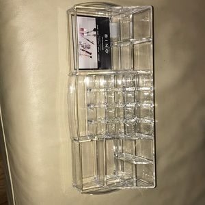 Makeup organizer